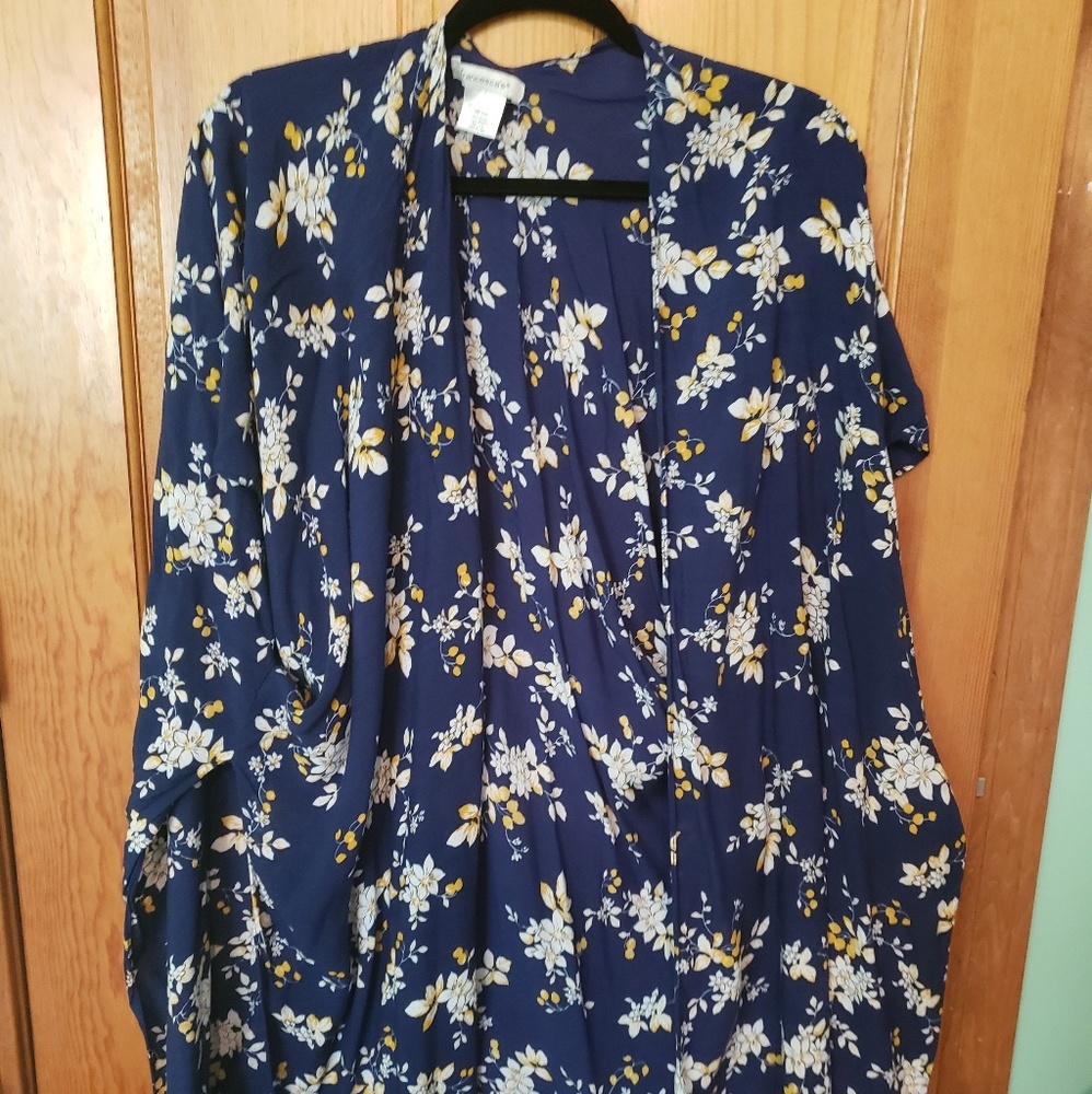 Beautiful Floral Kimono